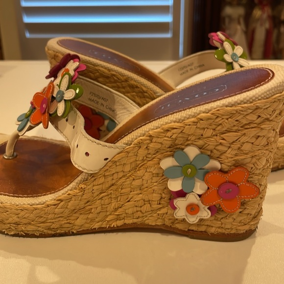 Coach Jesica Floral Wedge Sandal size 9 - Picture 4 of 13